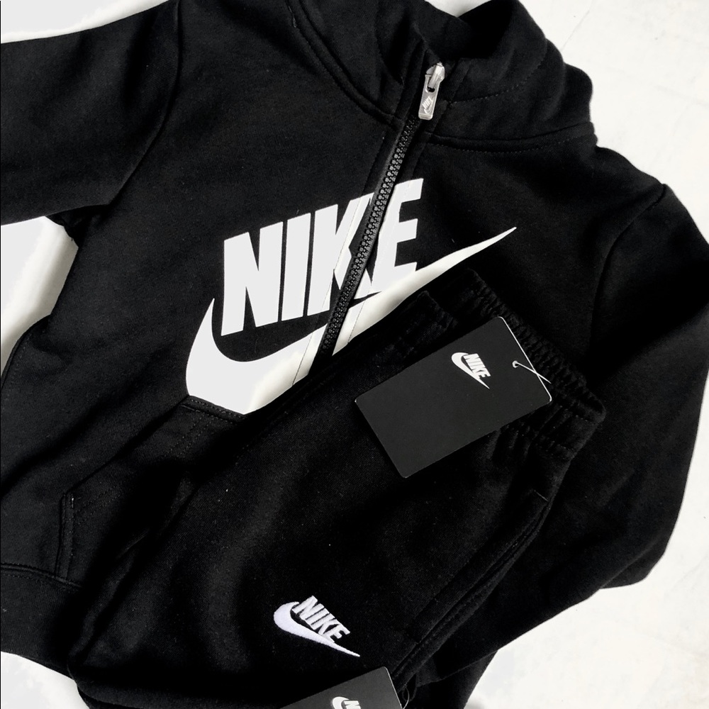 Nike Set Hoodie + Sweatpants Sz 4T RSVD